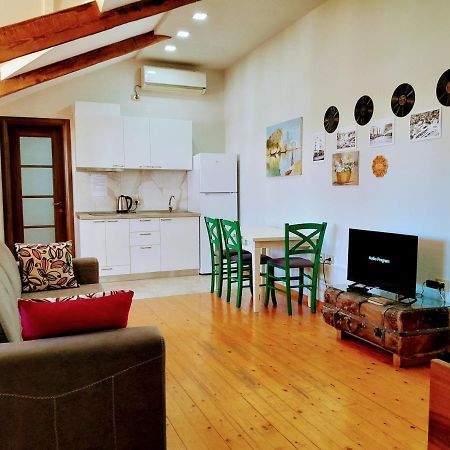 Central Loft Тирана Екстериор снимка