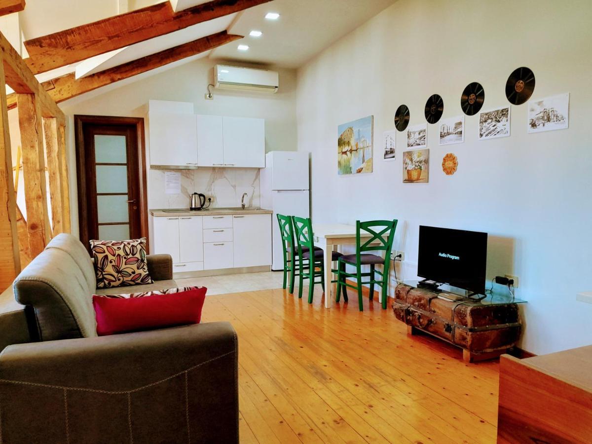 Central Loft Тирана Екстериор снимка